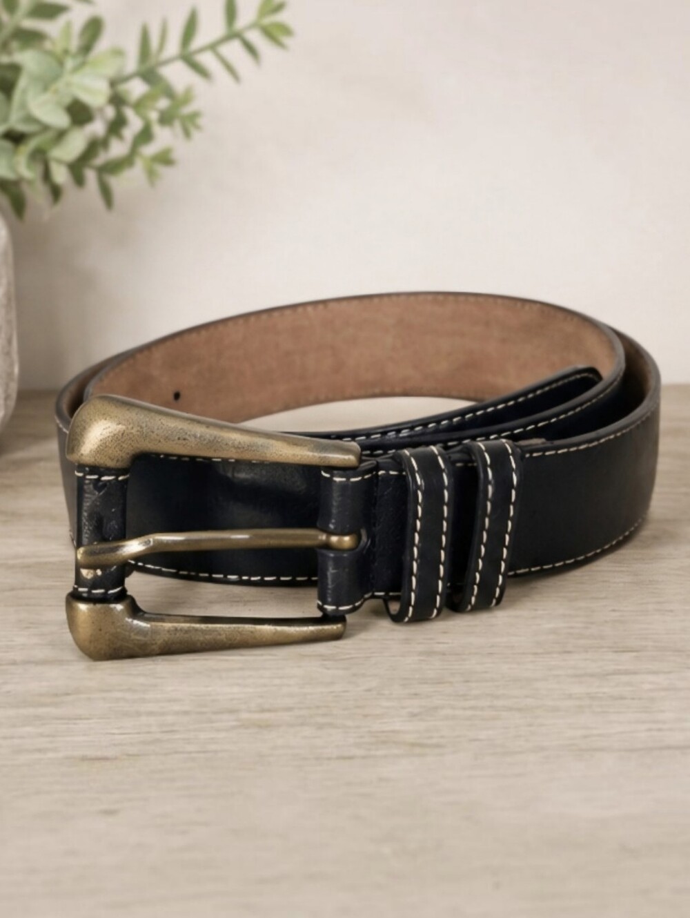 The Ritz Accessories Collection Black Leather Belt Size 32